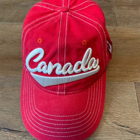Red Canada Baseball Cap - Picture 1 of 6